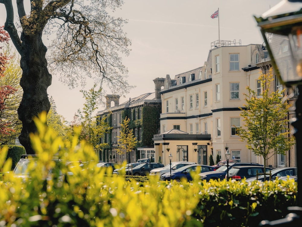

Milano - Royal Tunbridge Wells - The Spa Hotel