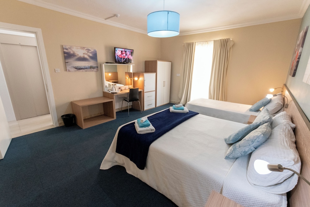 

Verona - Mellieha - Estrella Lodging