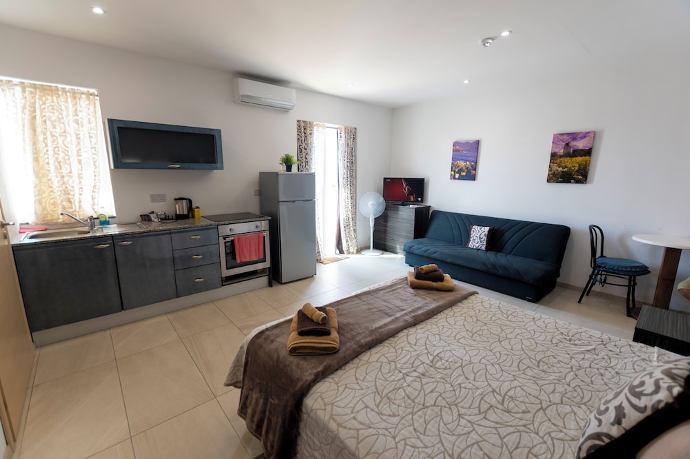 

Pescara - Mellieha - Estrella Lodging
