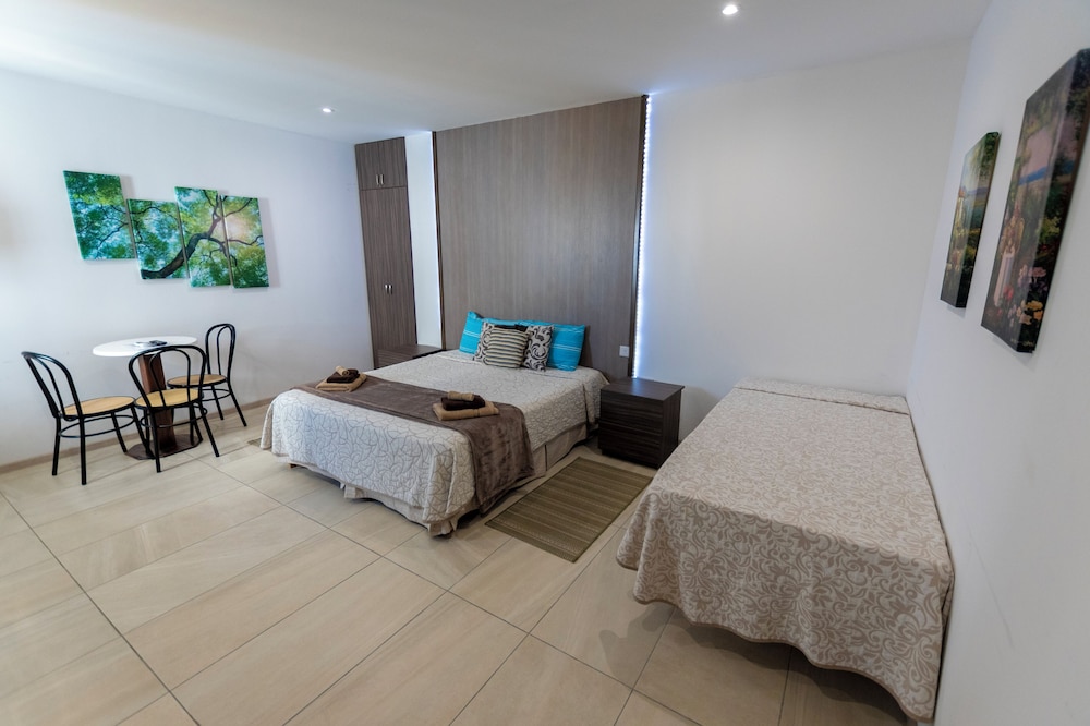

Catania - Mellieha - Estrella Lodging
