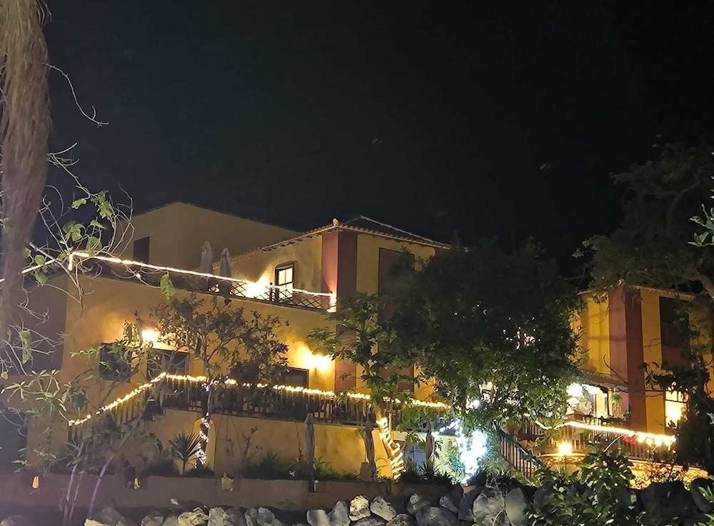 

Milano - Puerto de Güimar - Hotel Rural La Raya 1866
