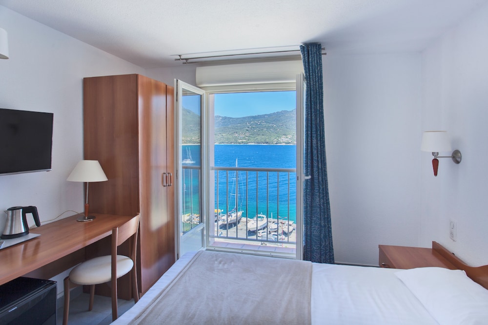 

Napoli - Propriano - Le Neptune & Spa