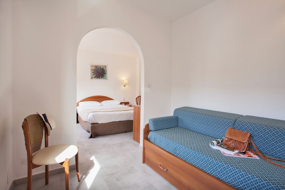 

Roma - Propriano - Le Neptune & Spa