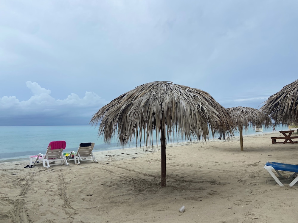 

Verona - Negril - Fun Holiday Beach Resort