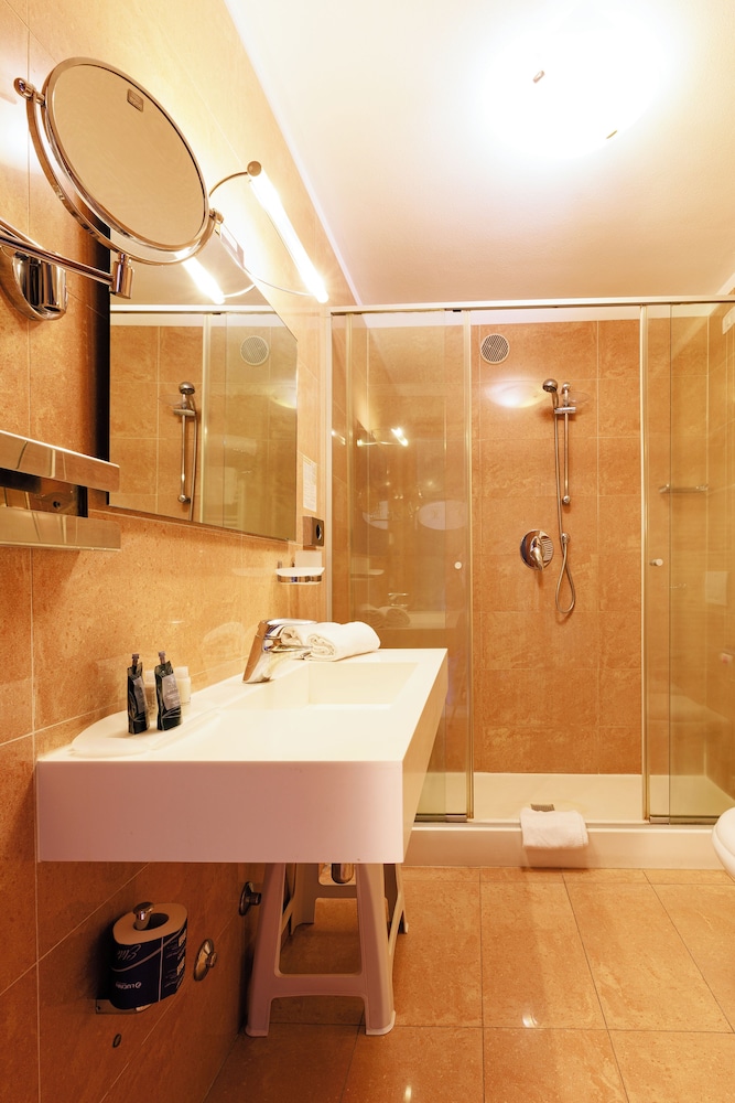 

Catania - Ferno - Hotel Villa Delle Rose - Malpensa