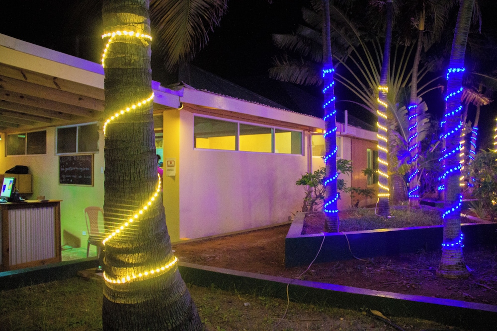 

Roma - Treasure Beach - Beyond Sunset Resort & Villas