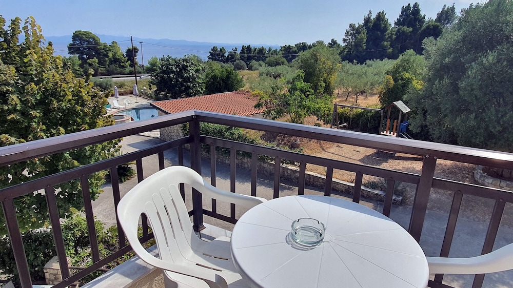 

Firenze - Kassandria - Pashos Hotel
