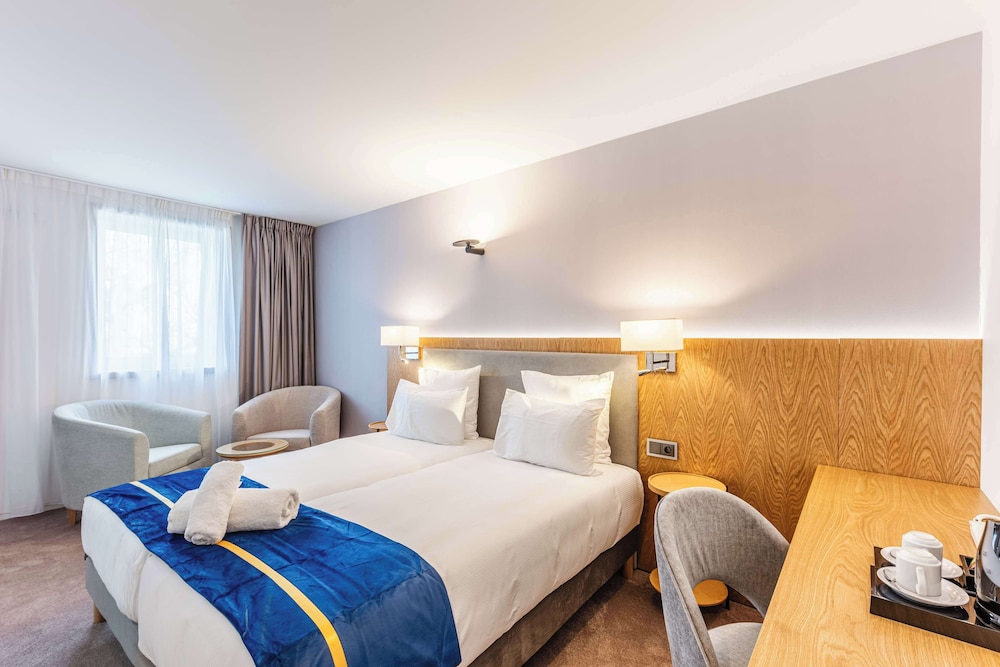 

Lamezia Terme - Noisy-le-Grand - Brit Hotel Privilège Paris Rosny-sous-Bois