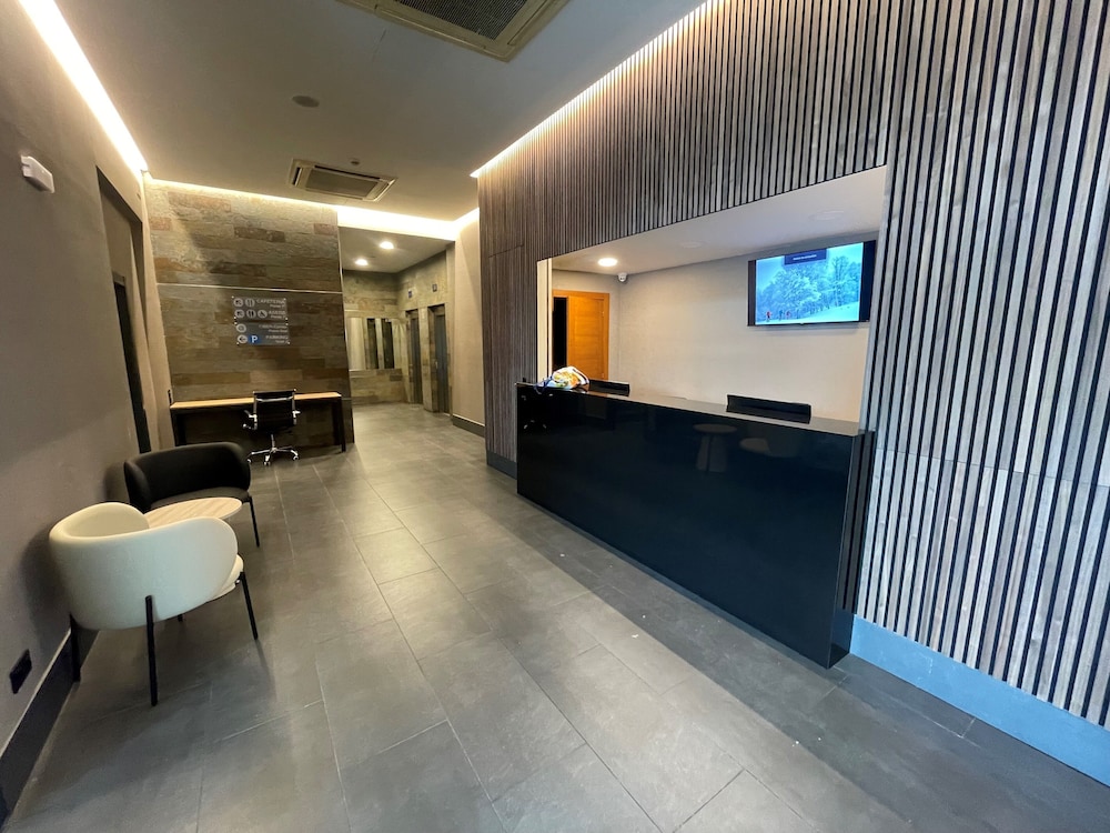 

Milano - Pamplona - Hotel Apartamentos San Fermín Pamplona
