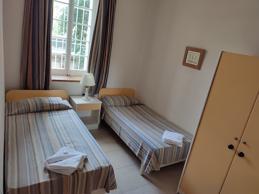

Bari - Attard - SC Club Village