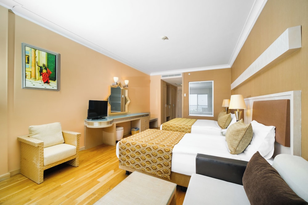 

Roma - Okurcalar - Mukarnas Spa & Resort Hotel