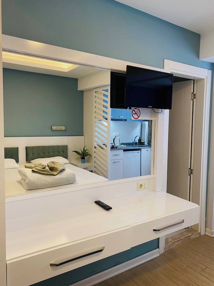 

Venezia - Kemer - Amsterdam Otel & Suite