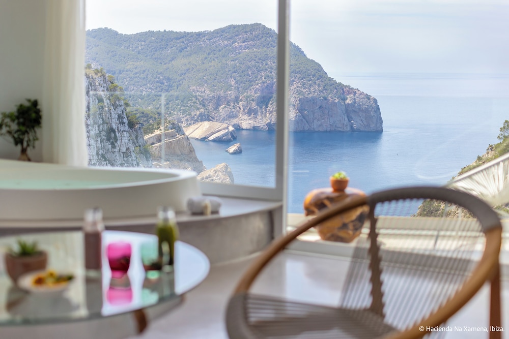 

Verona - Puerto de San Miguel - Hacienda Na Xamena, Ibiza