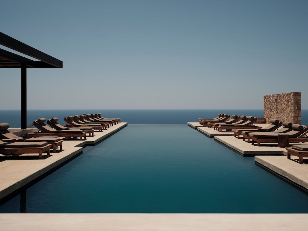

Milano - Isola di Folegandros - Gundari