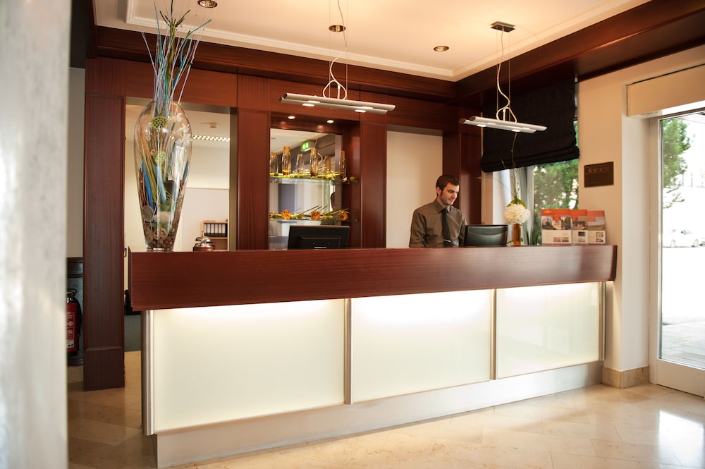 

Roma - Ratisbona - ACHAT Hotel Regensburg im Park