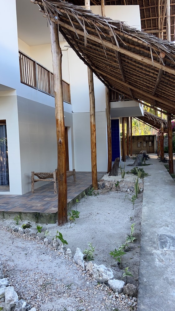 

Bari - Kiwengwa - Blue Villa Zanzibar