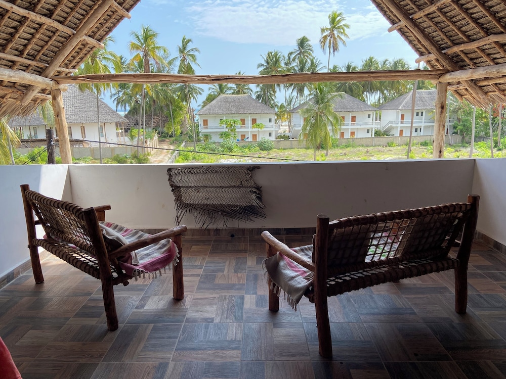 

Catania - Kiwengwa - Blue Villa Zanzibar