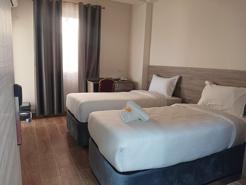 

Napoli - Algeri - Nour Echames Hotel - Chéraga
