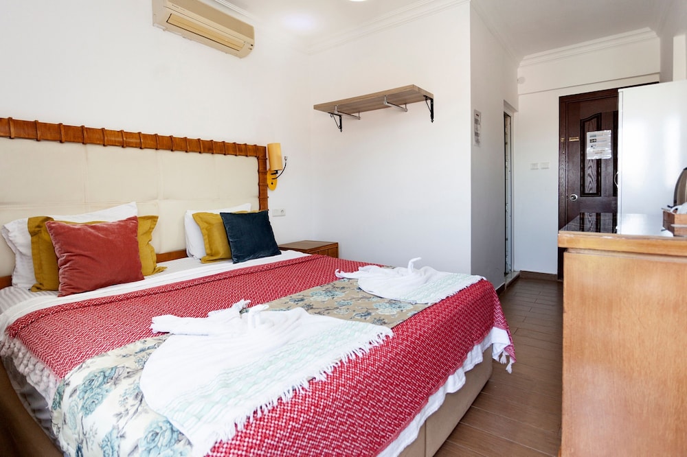 

Milano - Oludeniz - London Hotel