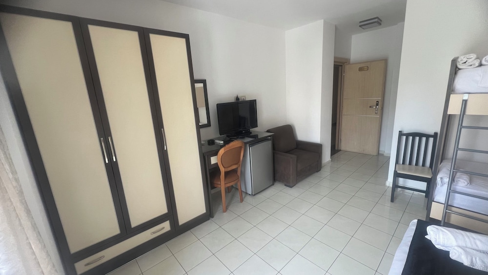 

Roma - Costa albanese - Sunrise Hotel Çameria