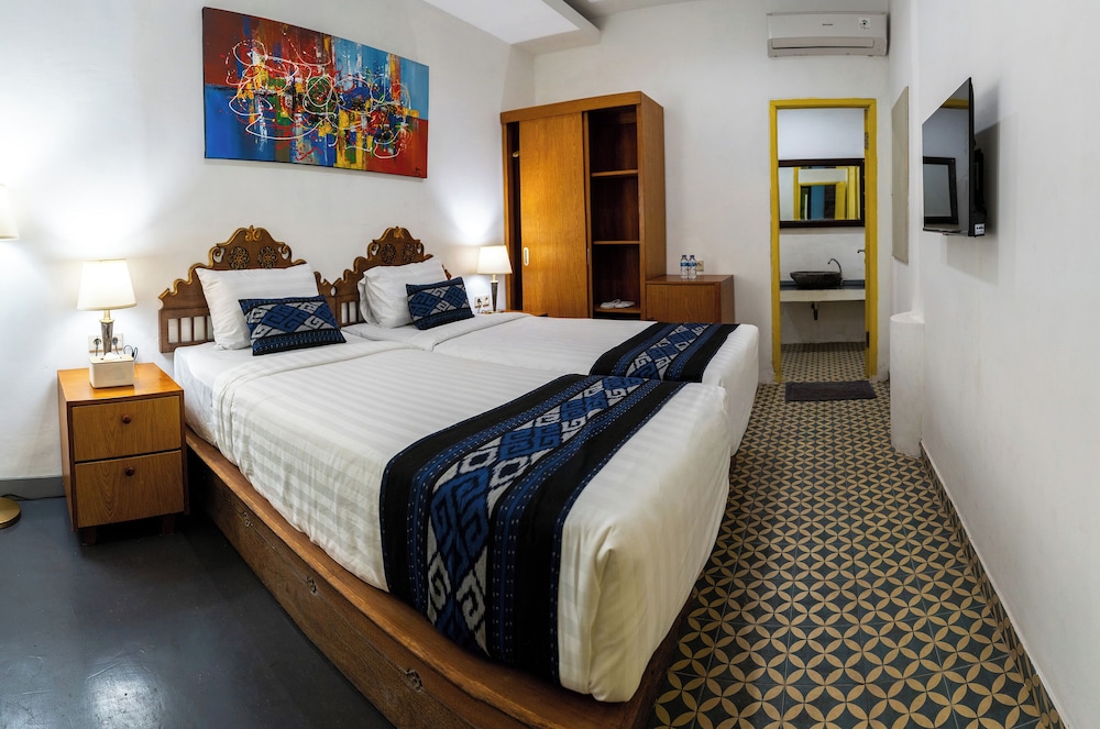 

Roma - Senggigi - Attara Inn Senggigi