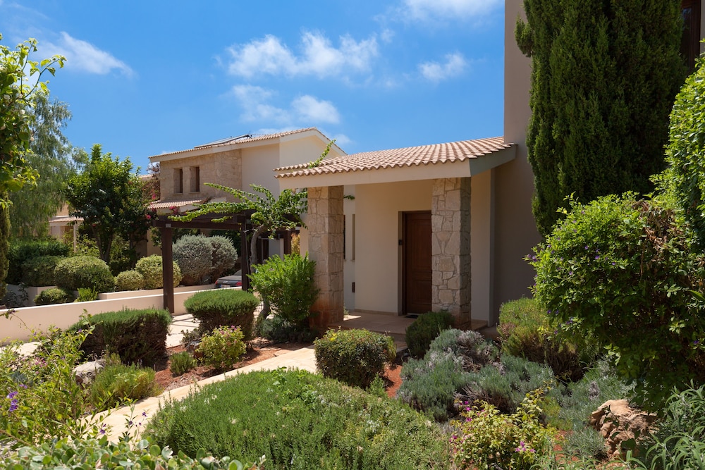 

Milano - Kouklia - Aphrodite Hills Rentals - Junior Villas