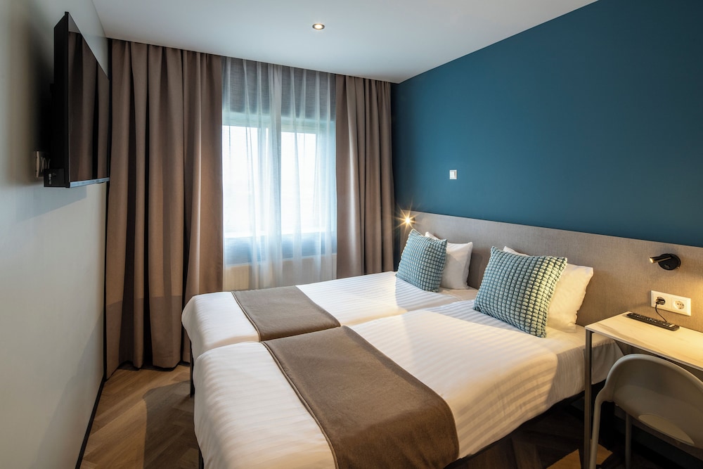 

Palermo - Schiphol - Hotel Fogo Amsterdam