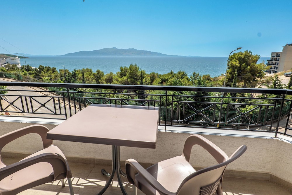 

Catania - Sarandë - Sunkissed Hotel