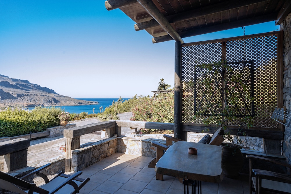 

Napoli - Káto Zákros - Terra Minoika Boutique Resort