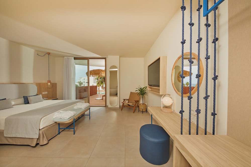 

Napoli - Cala Galdana - Hotel Victoria Menorca +16 - New Opening