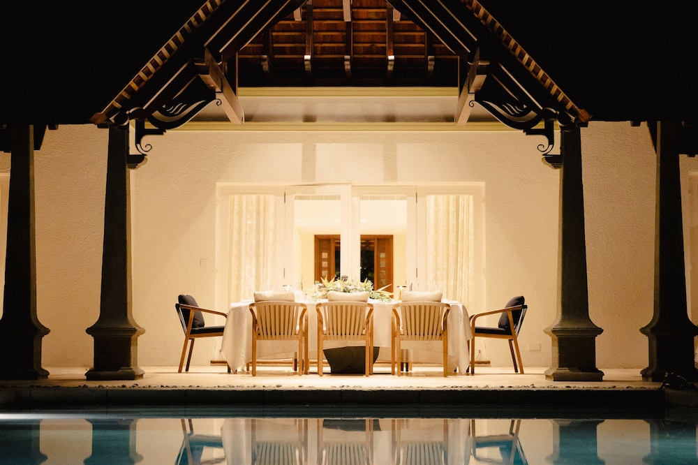 

Milano - Black River - Maradiva Villas Resort and Spa