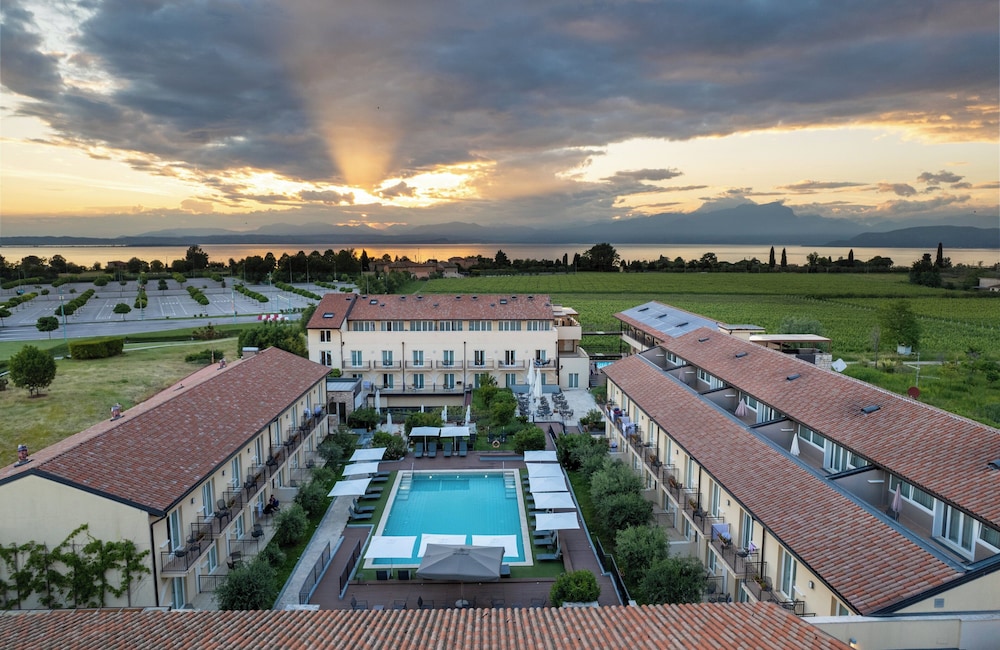 

Bari - Castelnuovo del Garda - Leonardo Hotel Lago di Garda - Wellness and Spa
