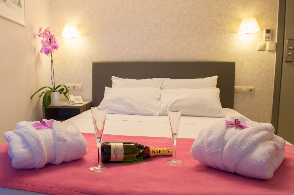 

Venezia - Koutsounára - Astron Hotel