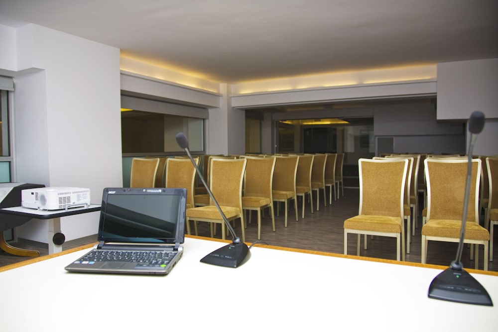 

Milano - Koutsounára - Astron Hotel