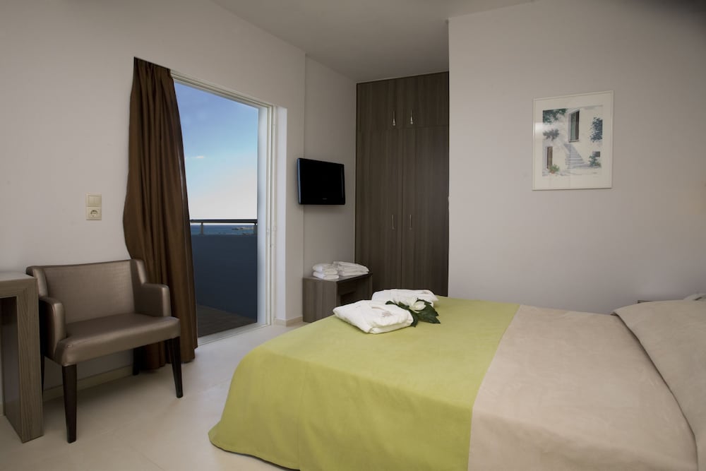 

Catania - Koutsounára - Astron Hotel