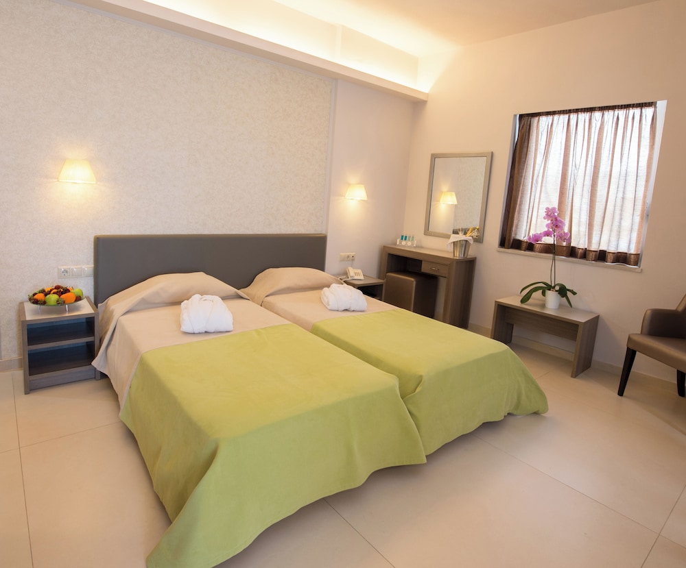 

Catania - Koutsounára - Astron Hotel