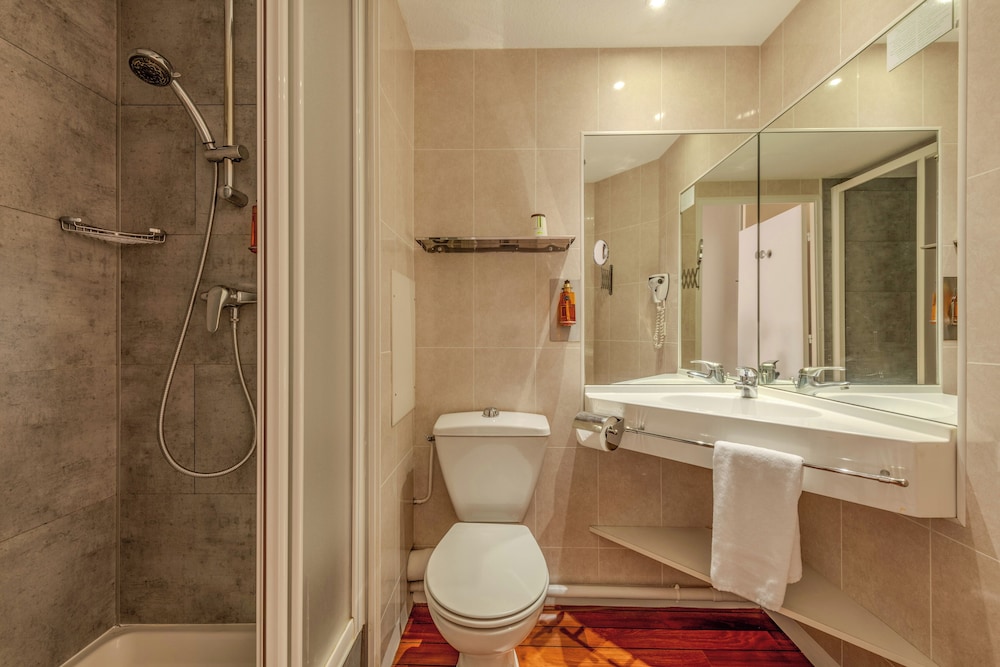 

Roma - Bretagna, Francia - Logis Hotel Center