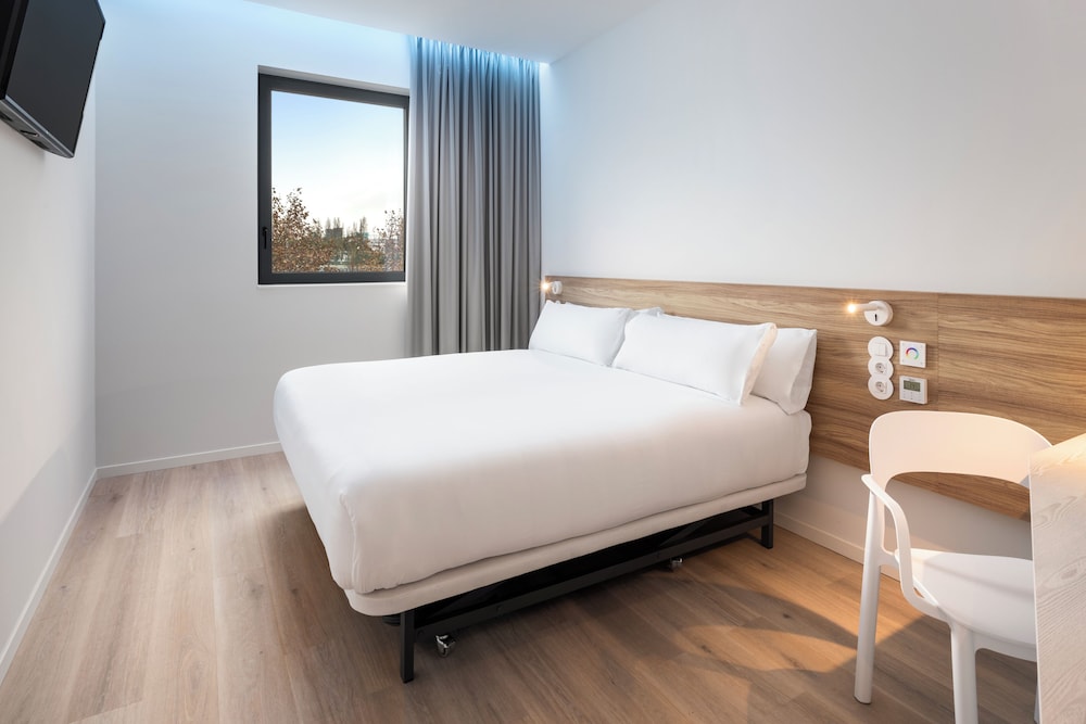 

Bologna - Estoril - B&B HOTEL Lisboa Oeiras