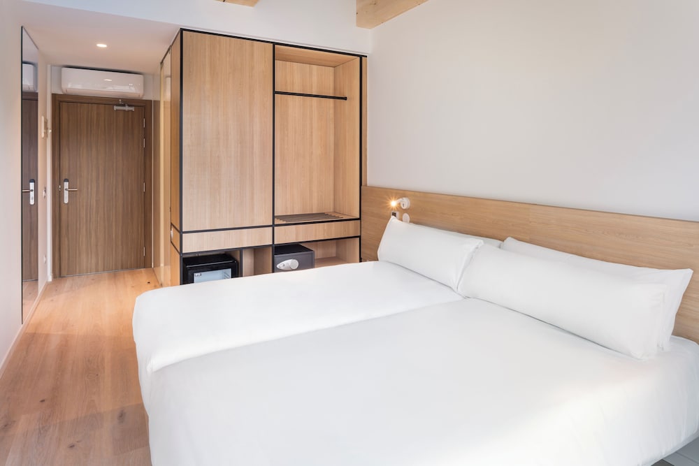 

Milano - Guimarães - B&B HOTEL Guimarães
