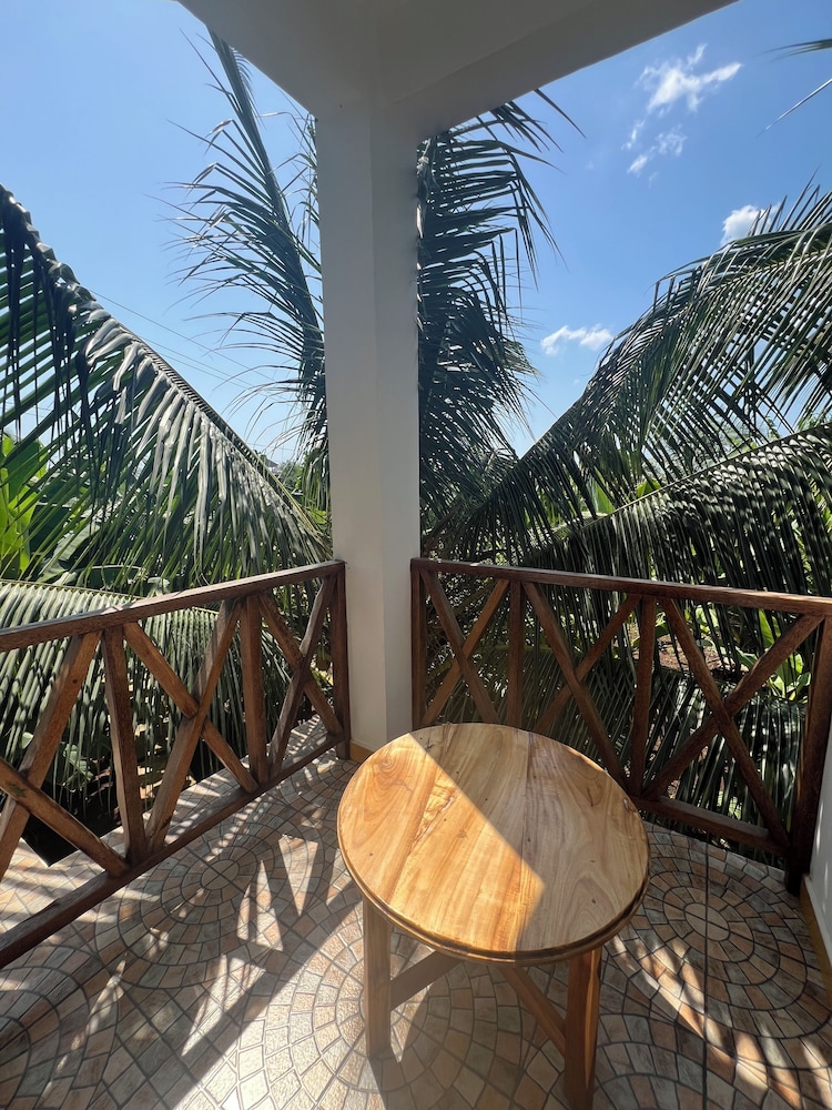 

Verona - Nungwi, Zanzibar - Olimpos