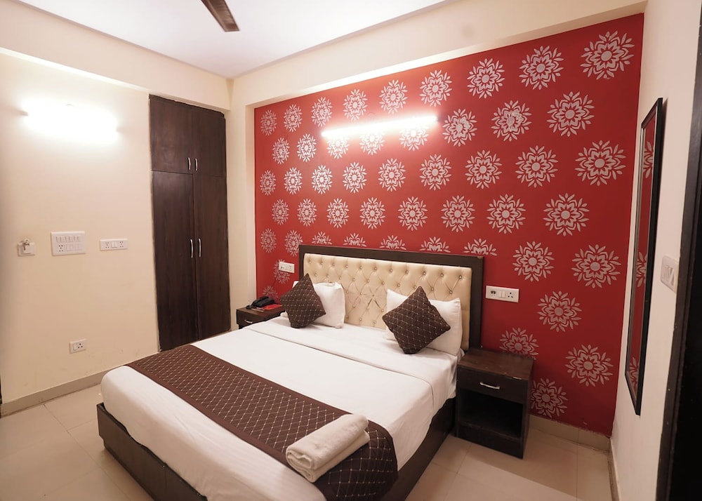 

Milano - New Delhi - Hotel Tourist Palace