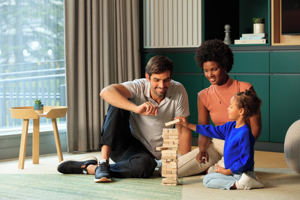 

Pisa - Manchester Airport - Holiday Inn Manchester Airport