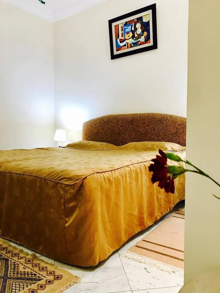 

Catania - Tunisi - Hotel Lafayette