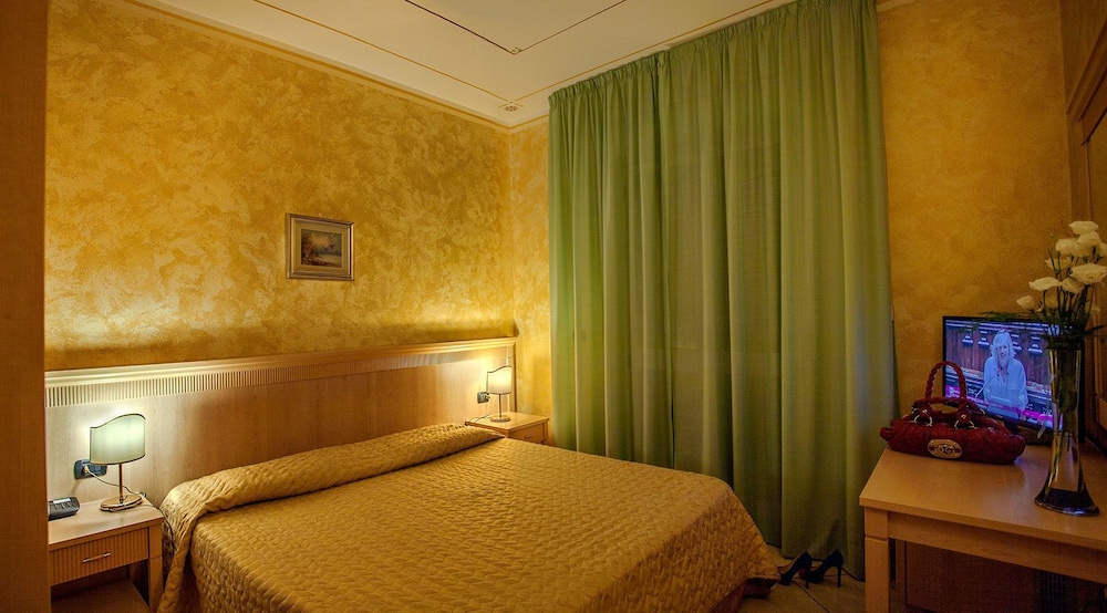 

Lamezia Terme - Bosa Marina - Mannu Hotel
