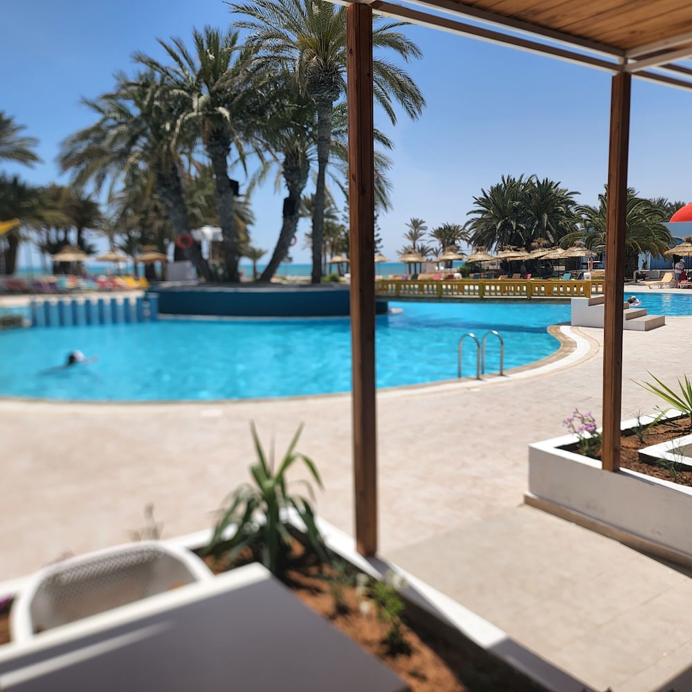 

Bologna - Taguermess - Golf Beach & THALASSO