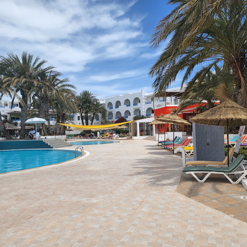 

Bologna - Taguermess - Golf Beach & THALASSO