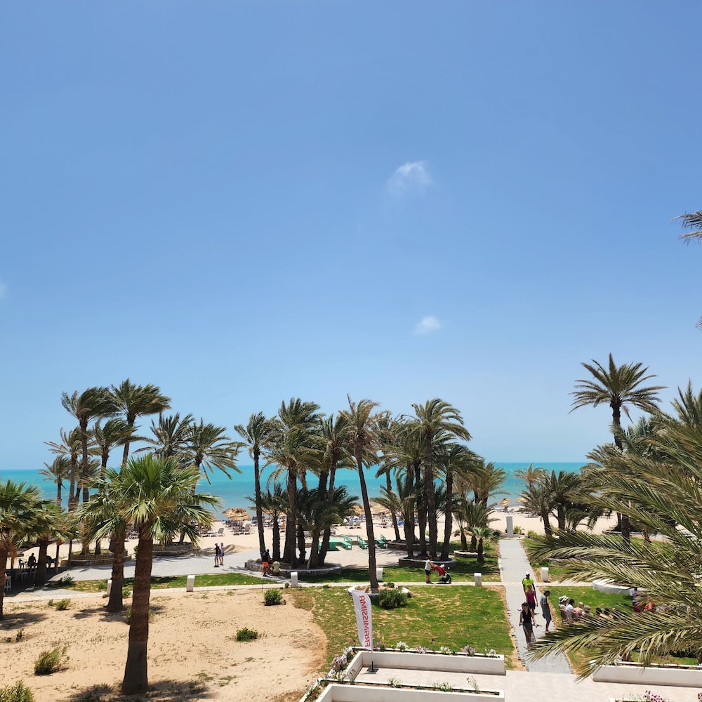 

Milano - Aghīr - Golf Beach & THALASSO