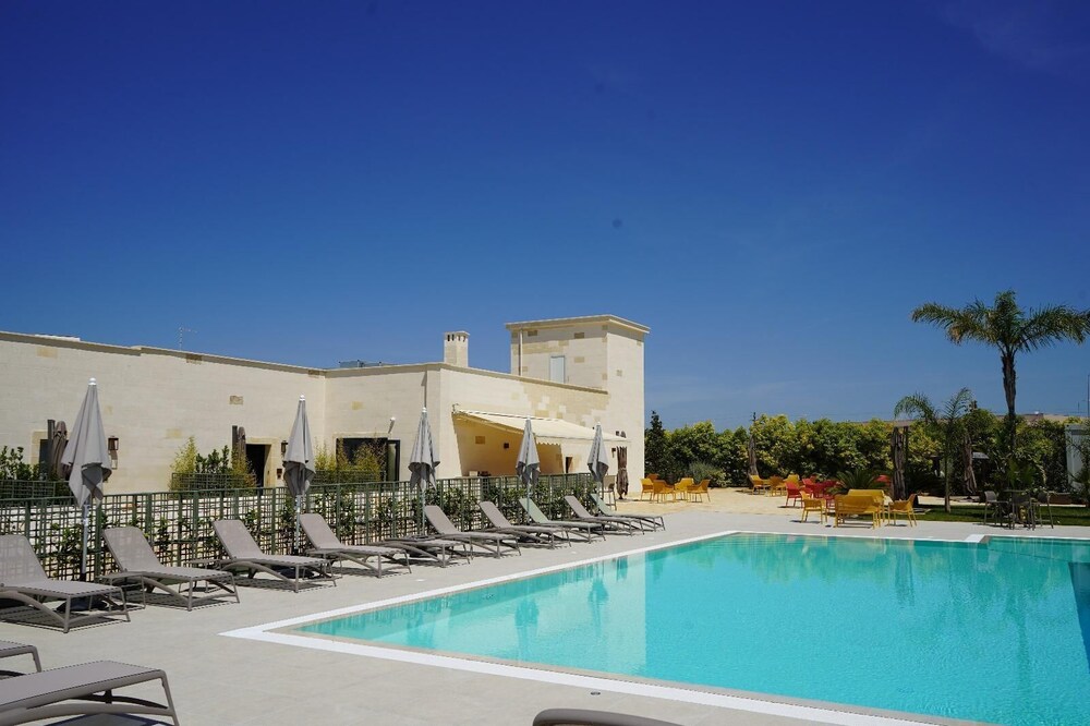

Genova - Pulsano - MASSERIA ACQUASALE - RELAIS & RESTAURANT