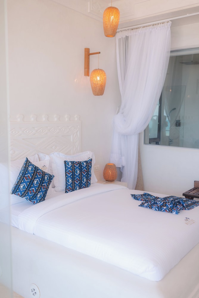 

Milano - Mangapwani - Royal Cliff Zanzibar