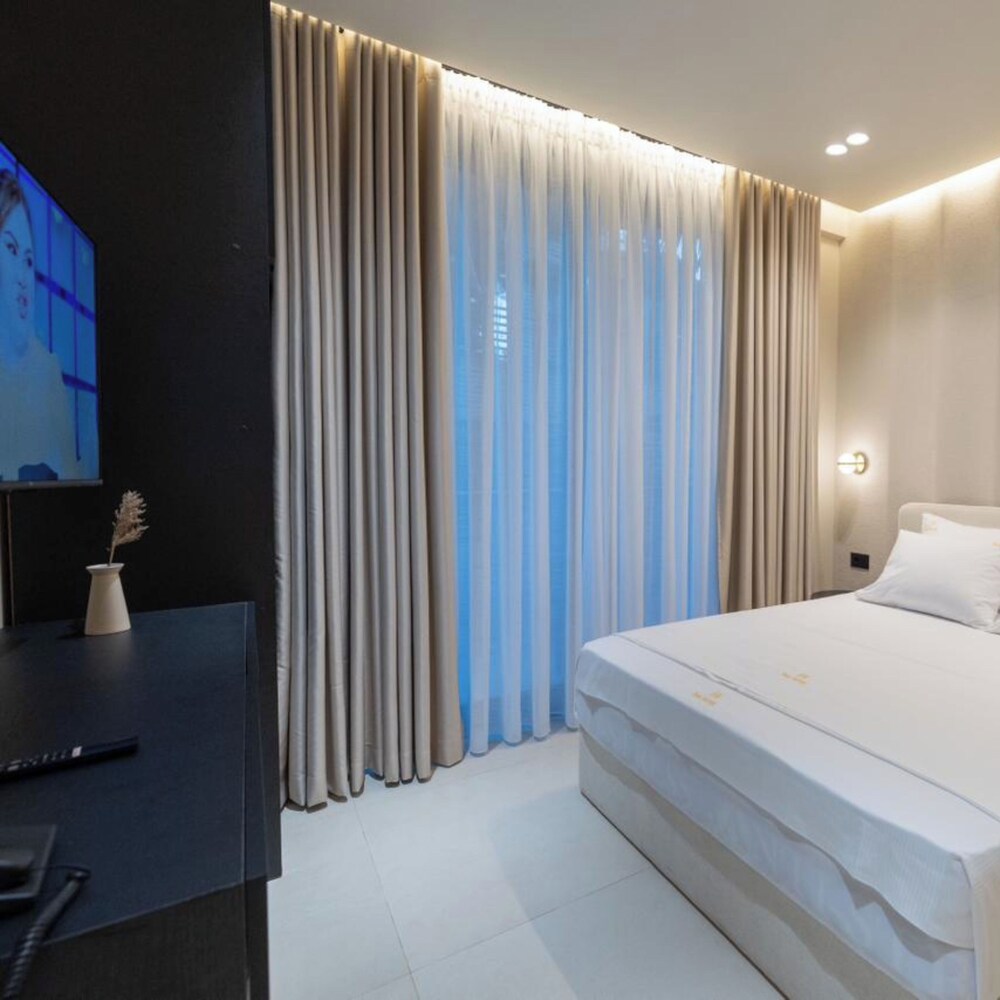 

Napoli - Valona - Hotel Beke